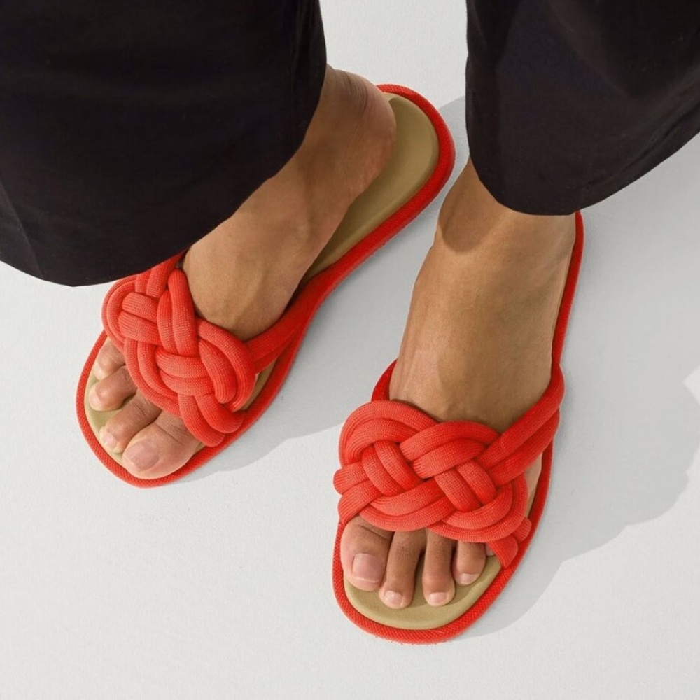 Rothy’s coral knot summer sandals